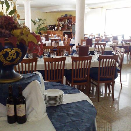 Hotel Ristorante Cordial كوميزو المظهر الخارجي الصورة
