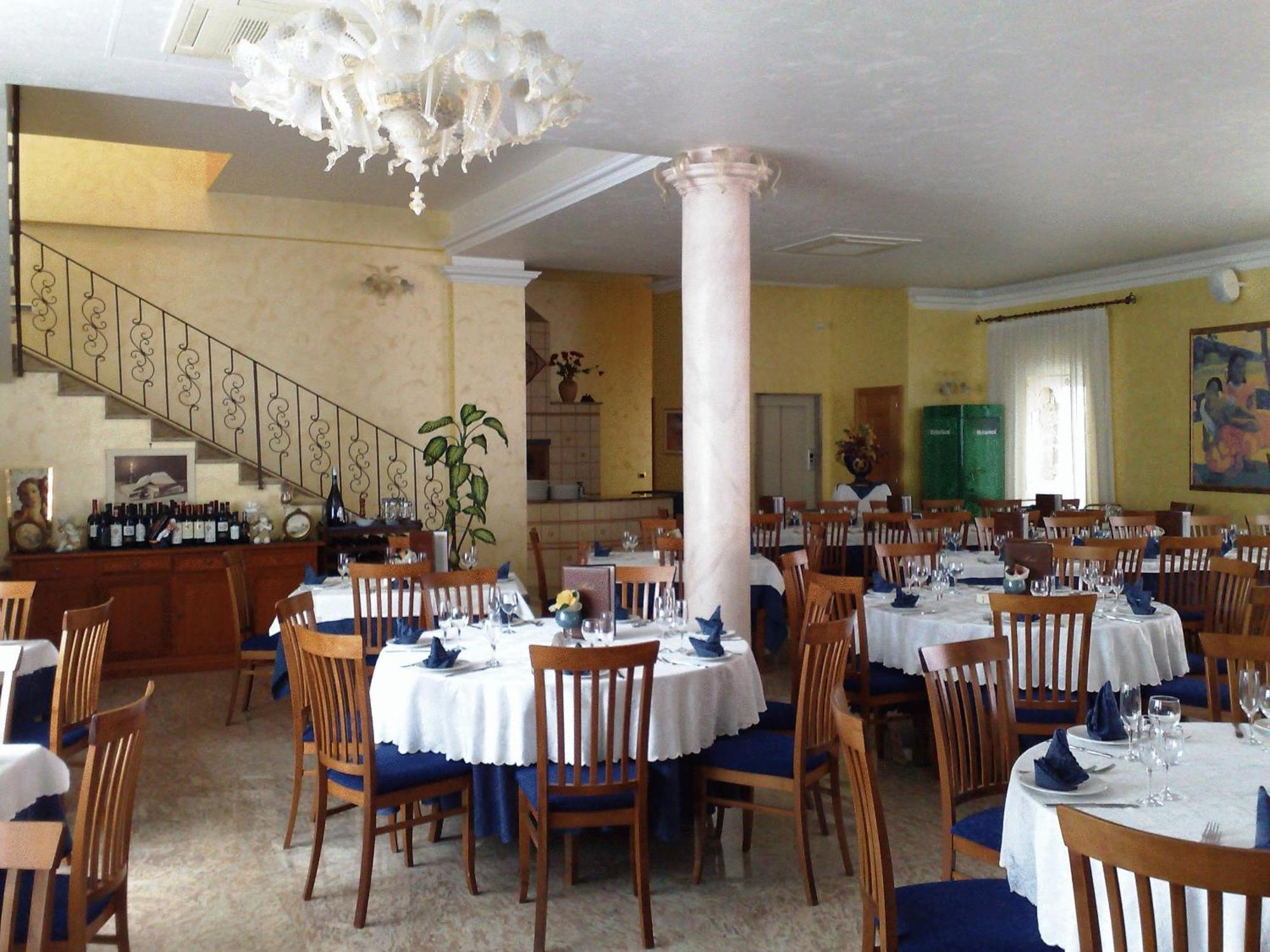 Hotel Ristorante Cordial كوميزو المظهر الخارجي الصورة
