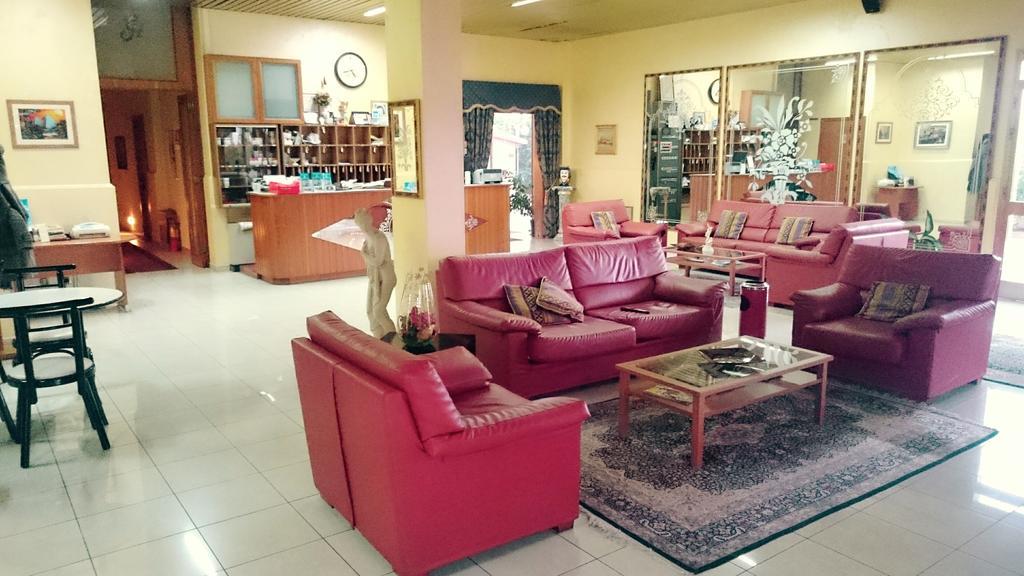 Hotel Ristorante Cordial كوميزو المظهر الخارجي الصورة